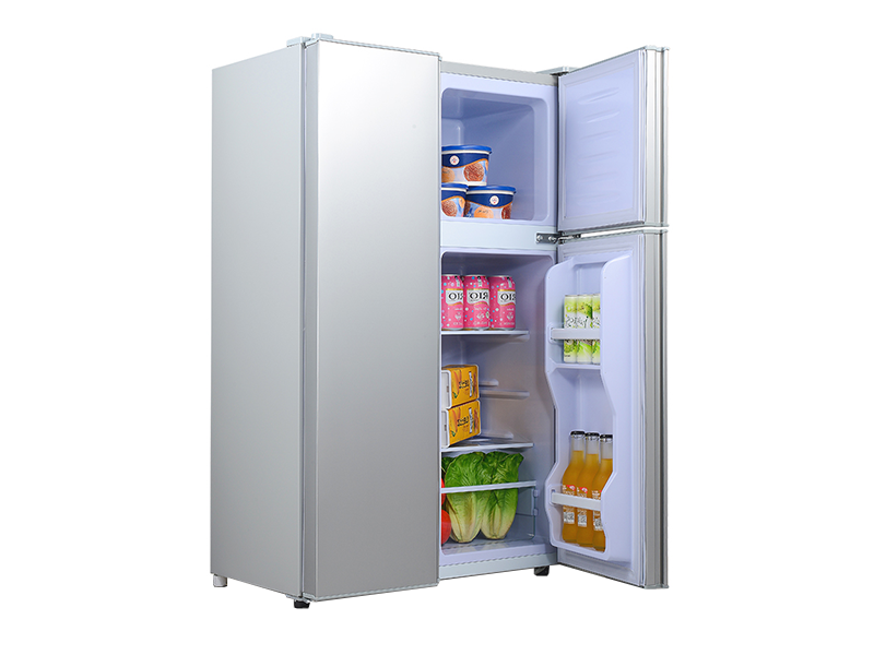 新型三门冰箱